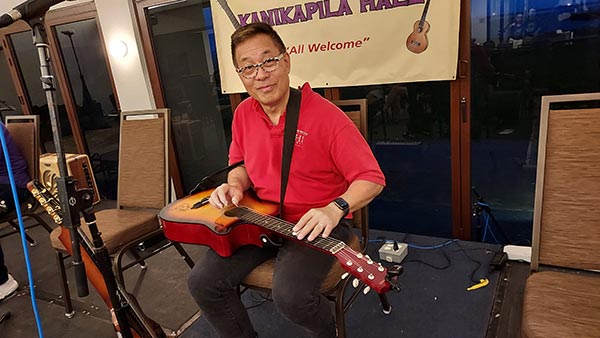 Kaua&lsquo;i Festival Featured Steel Guitarist Alan Akaka