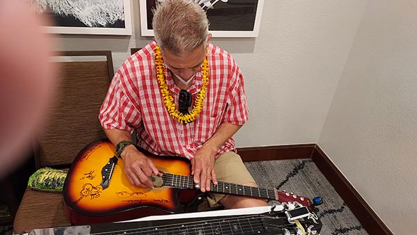 Kaua&lsquo;i Festival Featured Steel Guitarist Kilipaki Vaughan